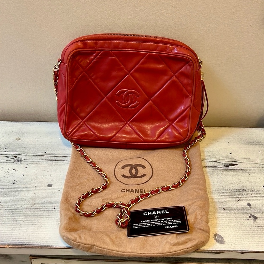 CHANEL RED QUILTD LAMBSKIN CAMERA BAG WITH DUST BAG